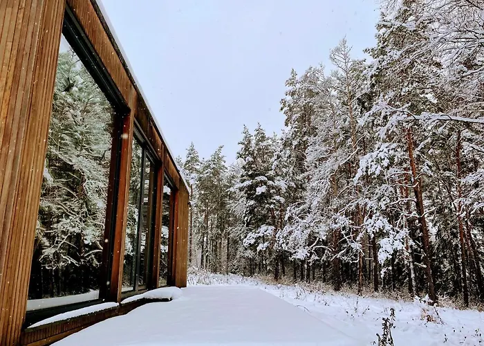 Kedro Namelis, Cedar House