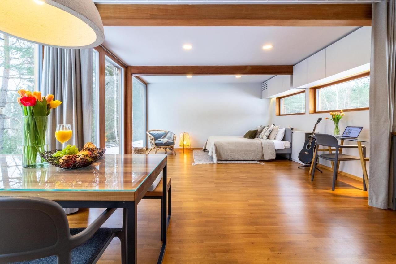 Kedro Namelis, Cedar House * Varena